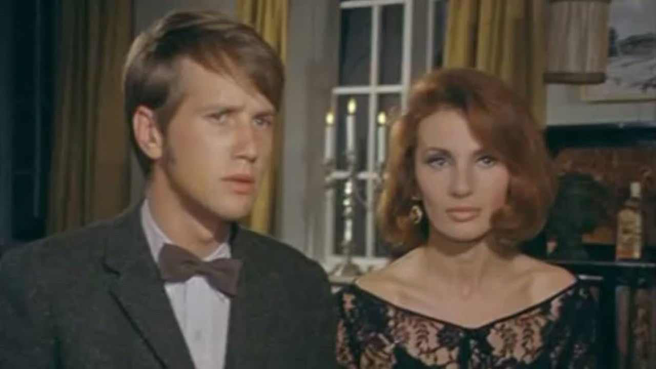 Les Globe-trotters Background