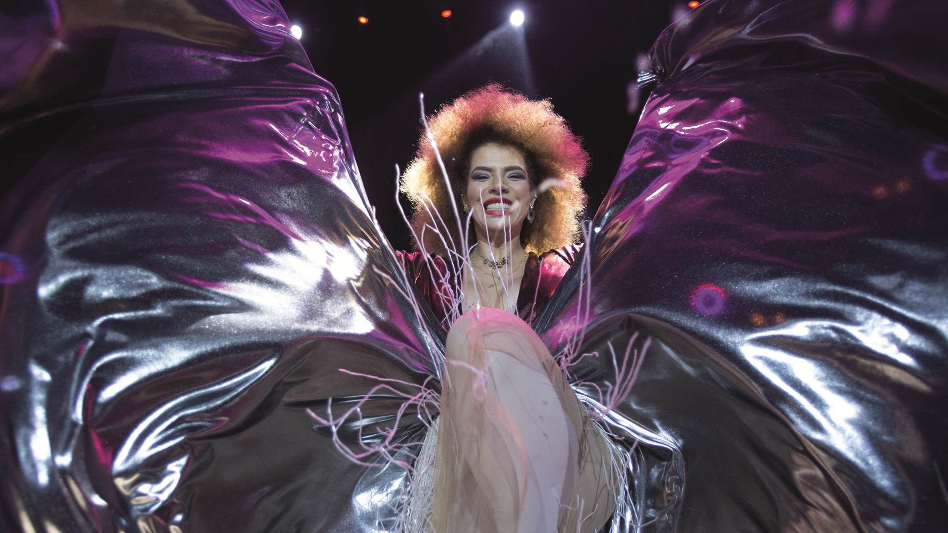 Vanessa da Mata: Caixinha de Música Ao Vivo Background