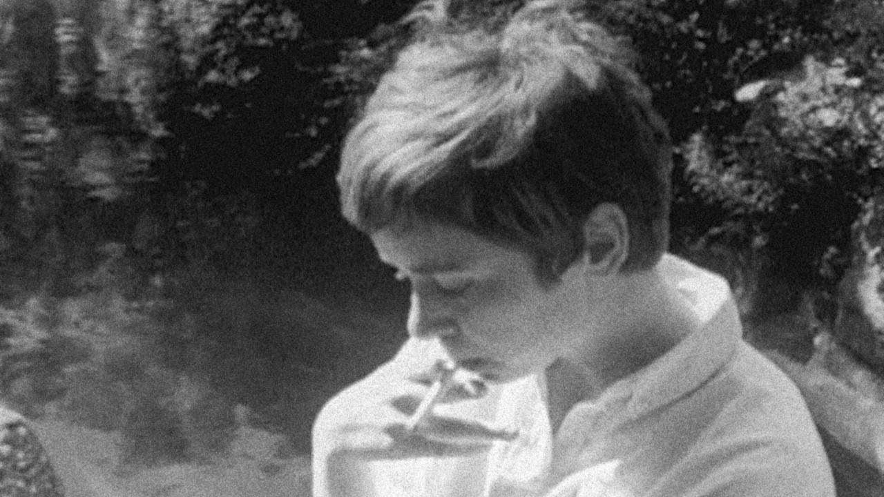 Nadja in Paris Background