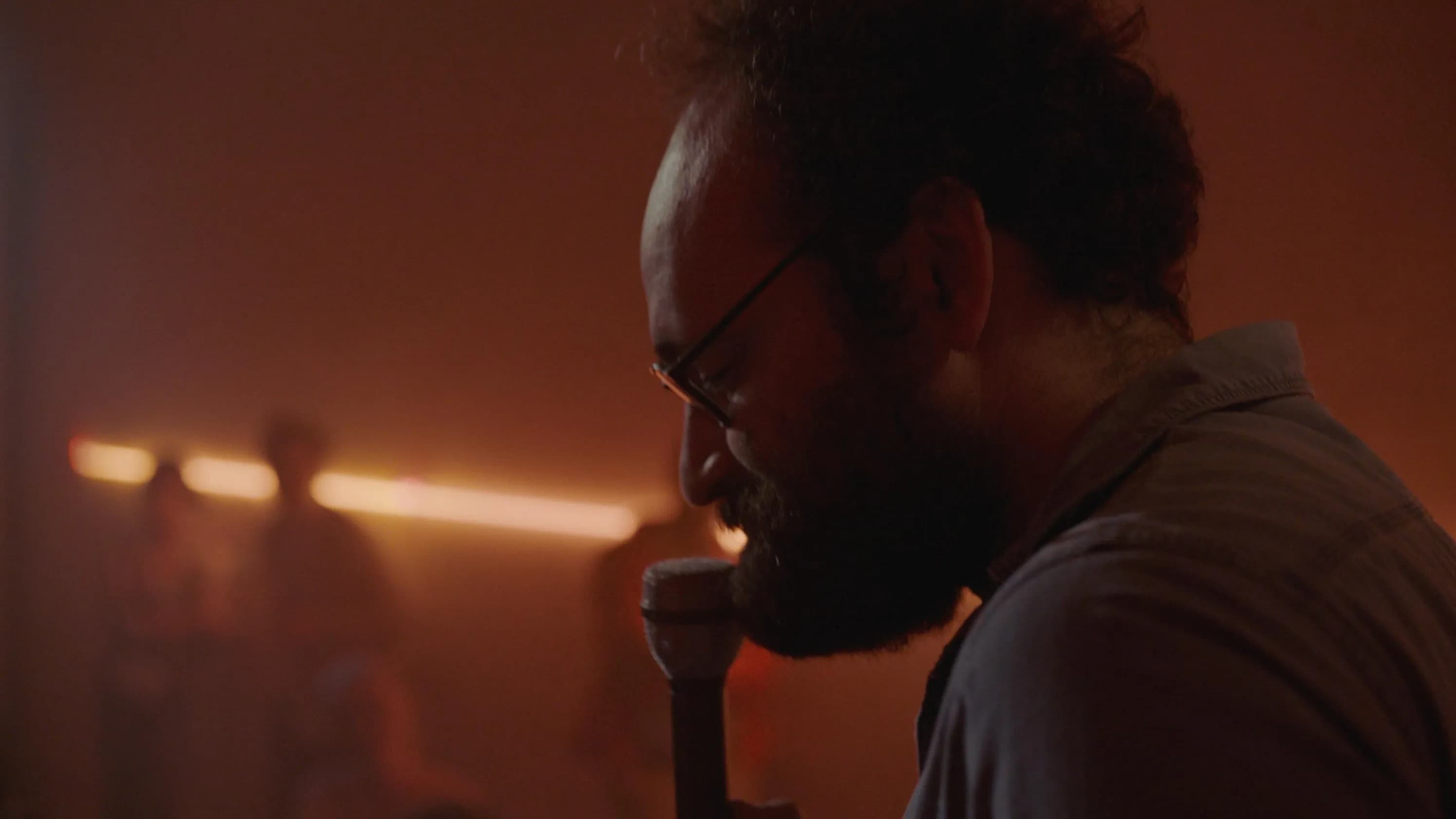 El Comediante Background