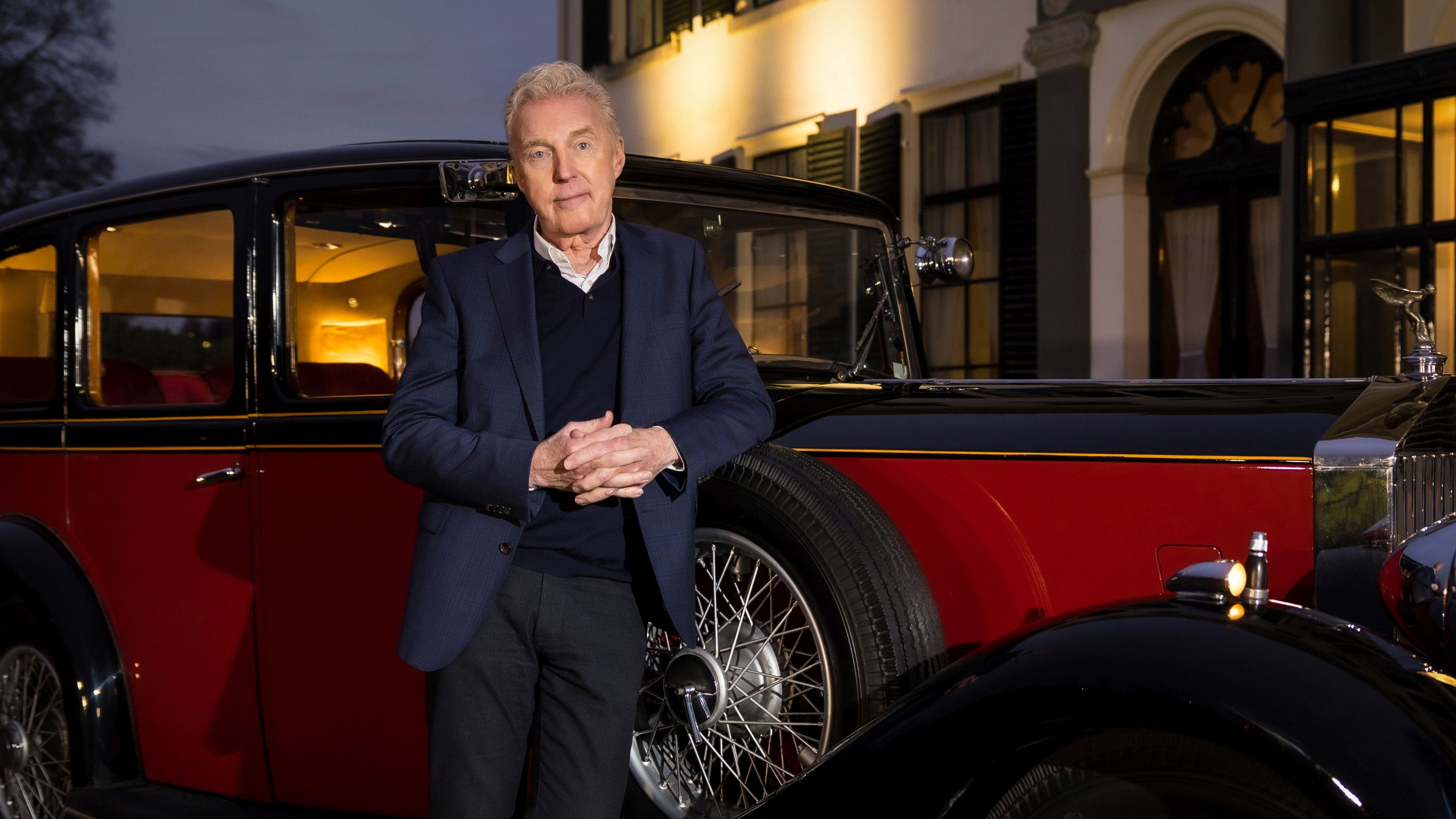 Bij Van Duin op de Achterbank Background