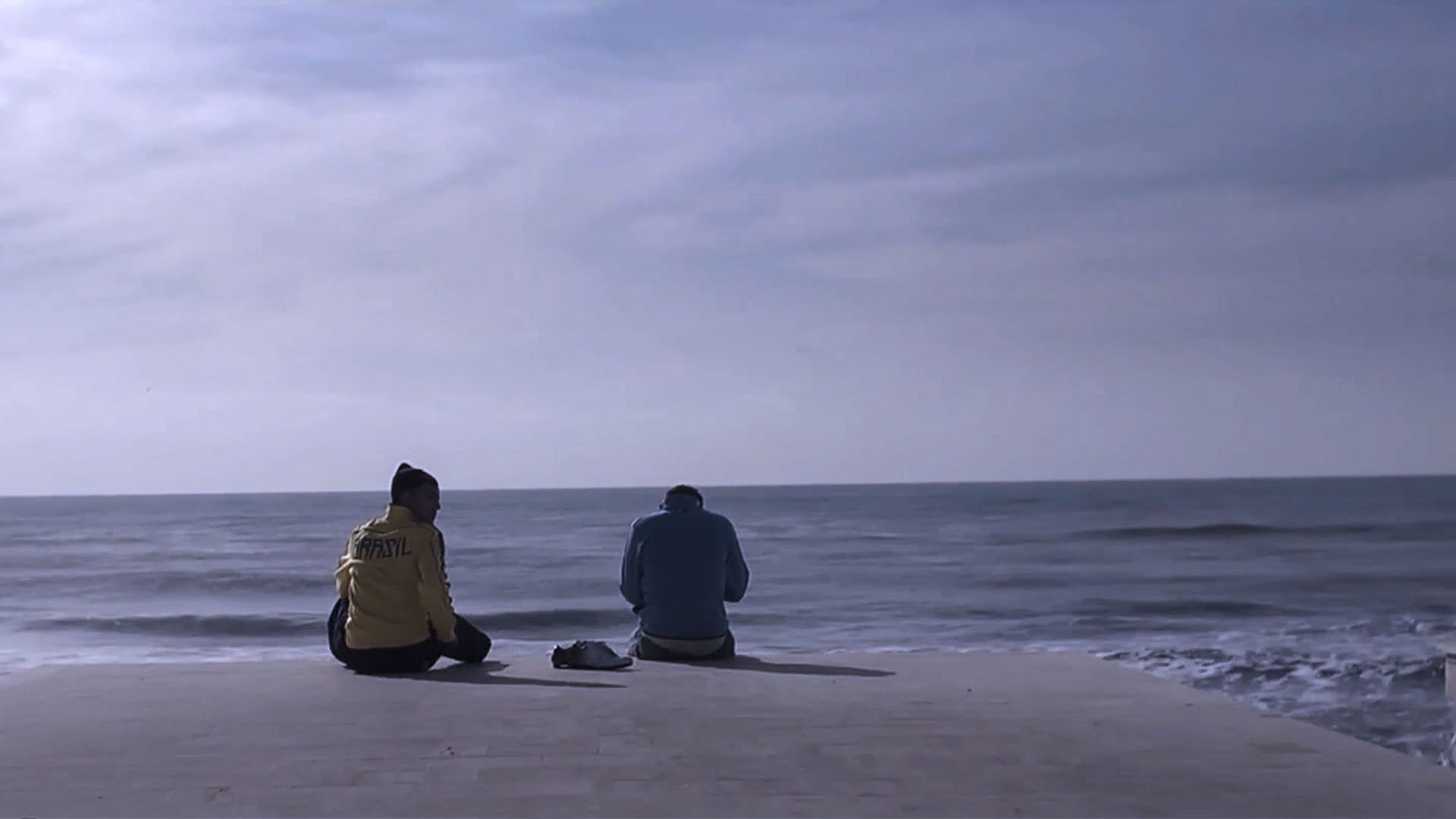 Ali Blue Eyes Background