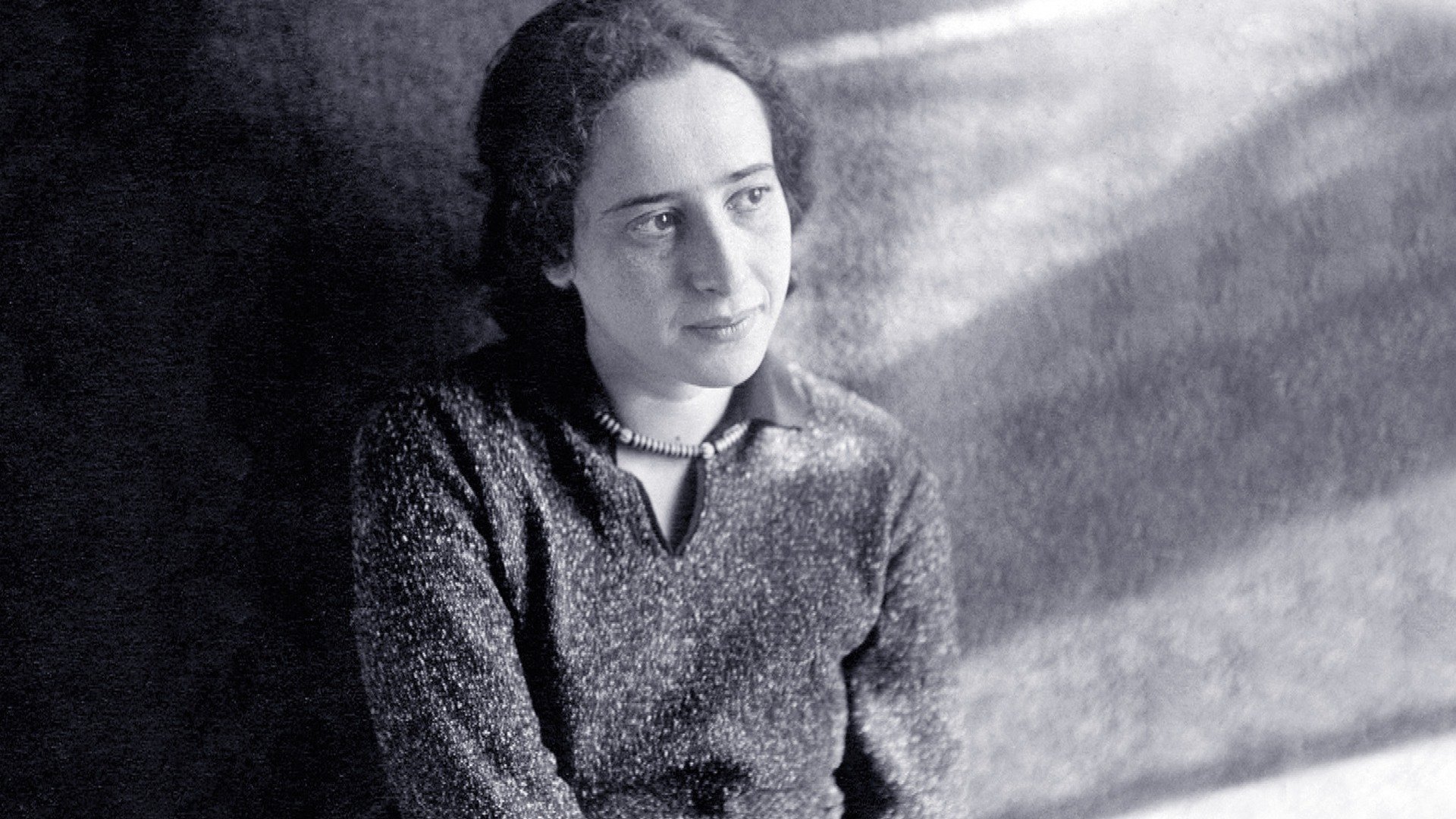 Vita Activa: The Spirit of Hannah Arendt Background