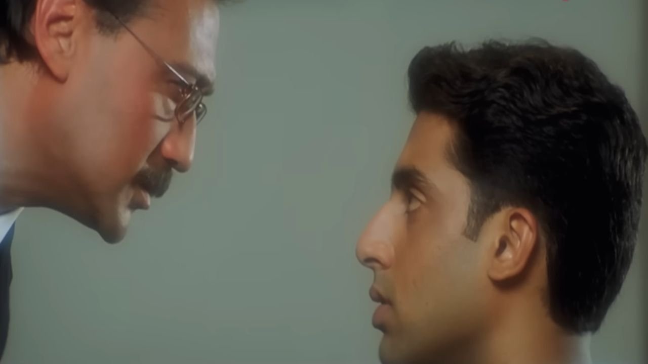 Bas Itna Sa Khwaab Hai Background