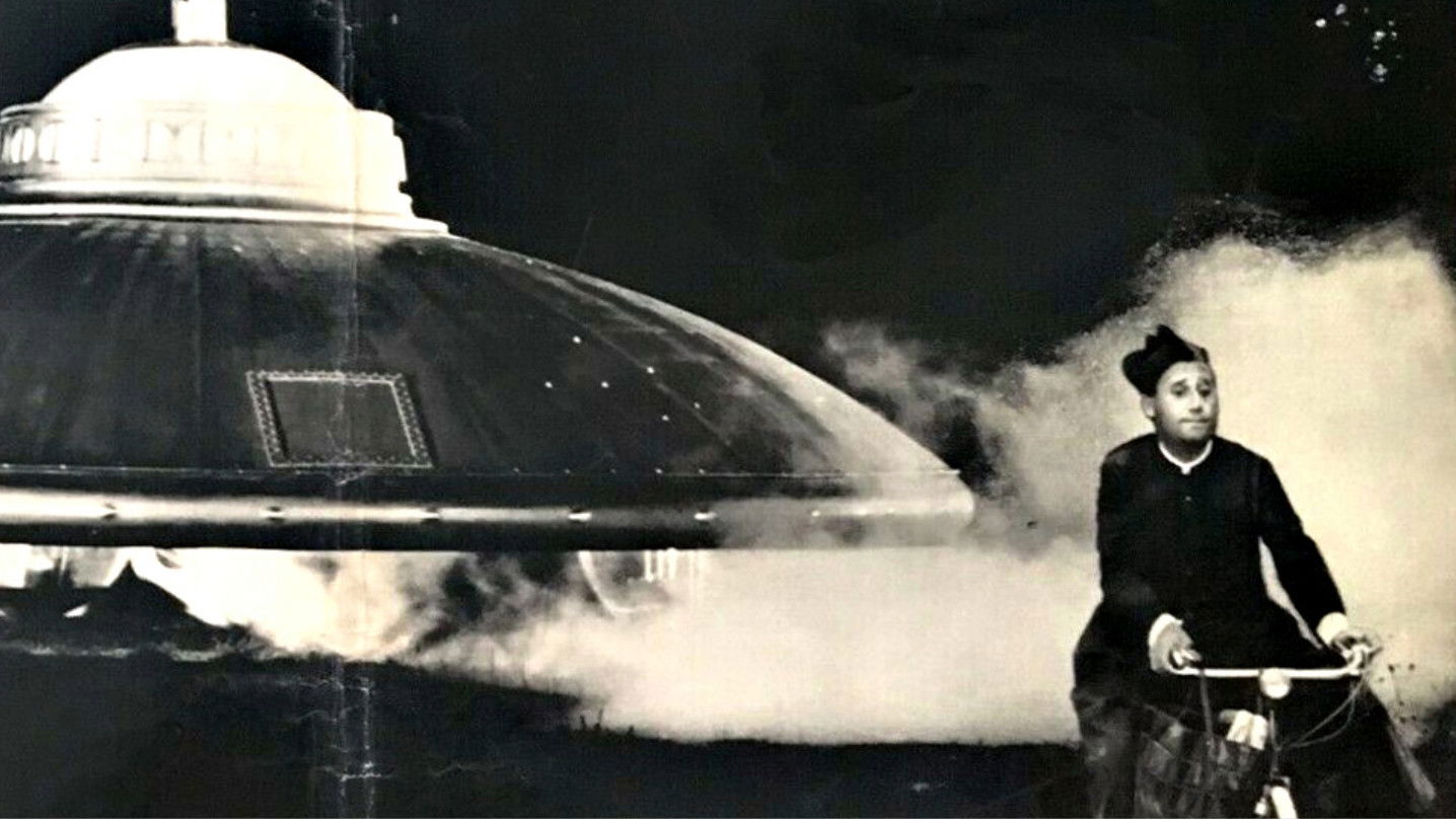 The Flying Saucer Background