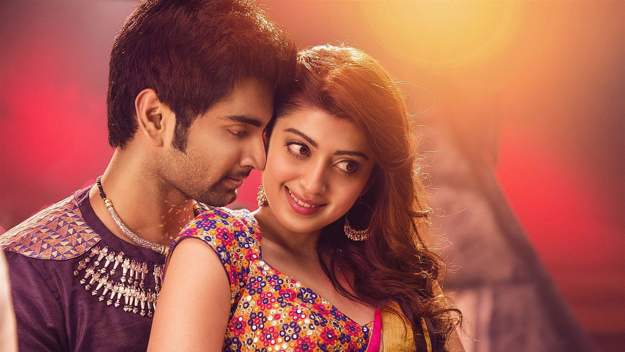 Gemini Ganeshanum Suruli Raajanum Background