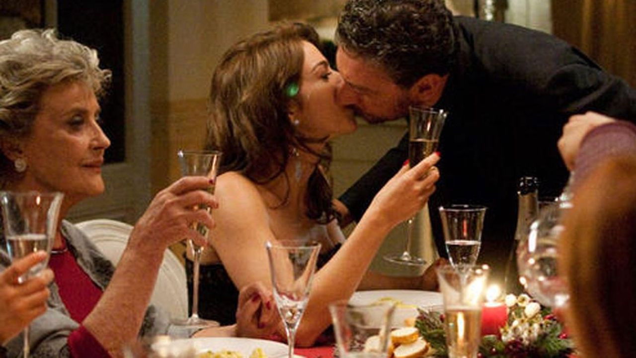 Una famiglia perfetta Background