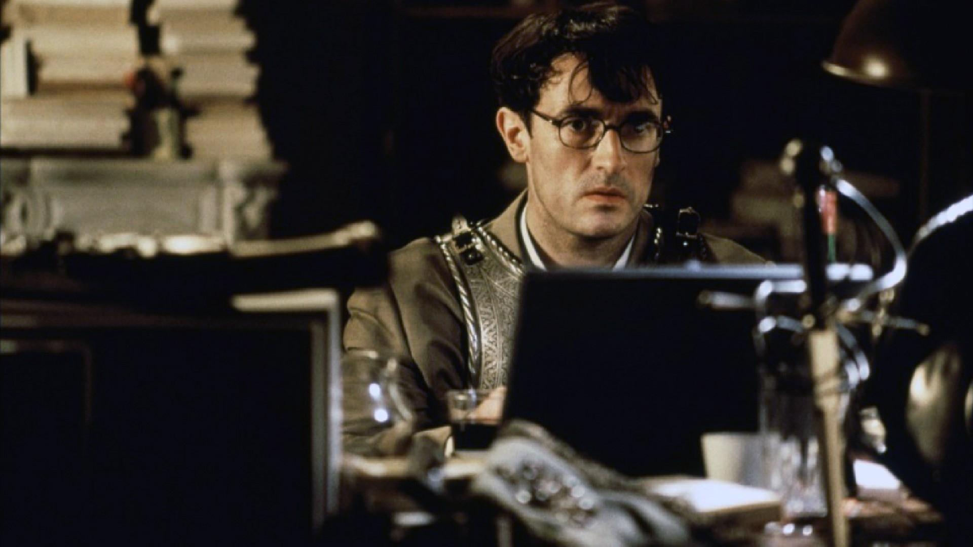 Le Créateur Background