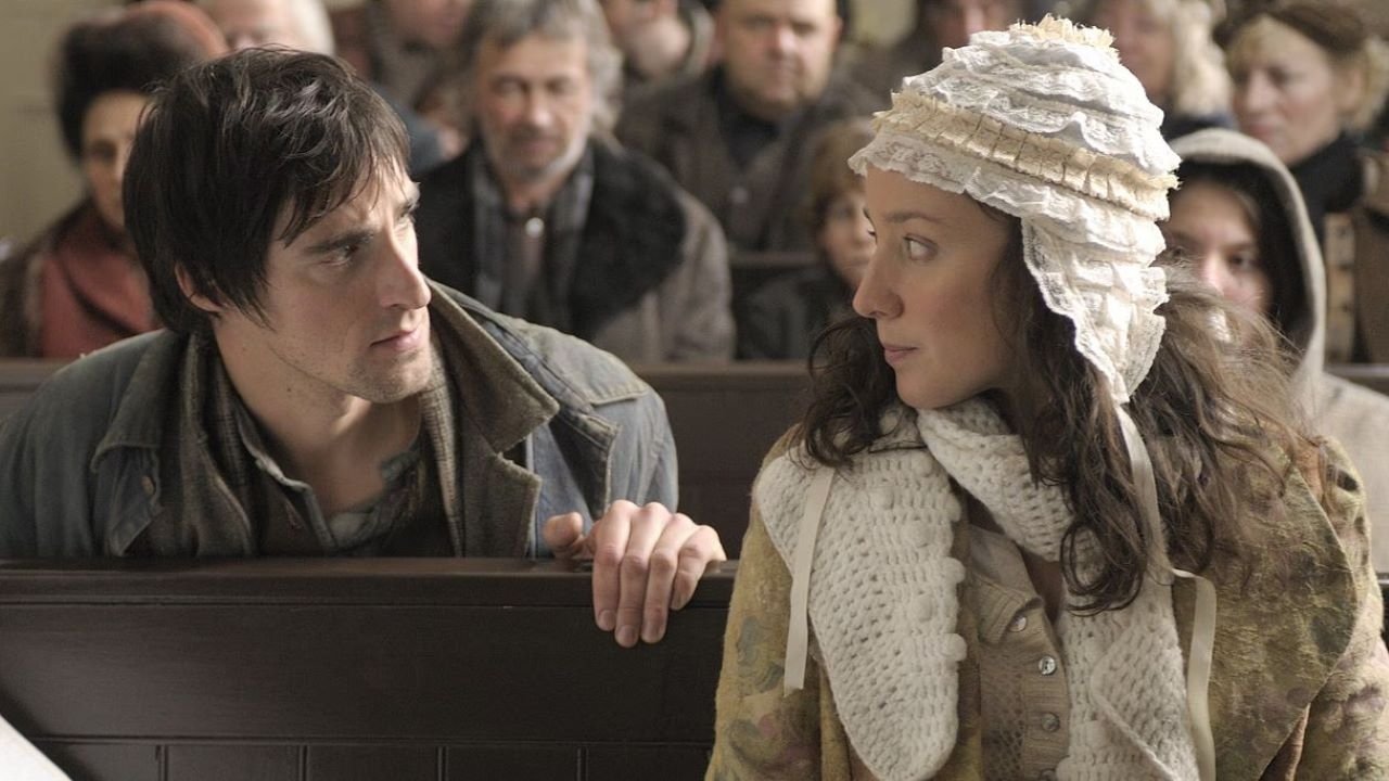 Ésimésac Background