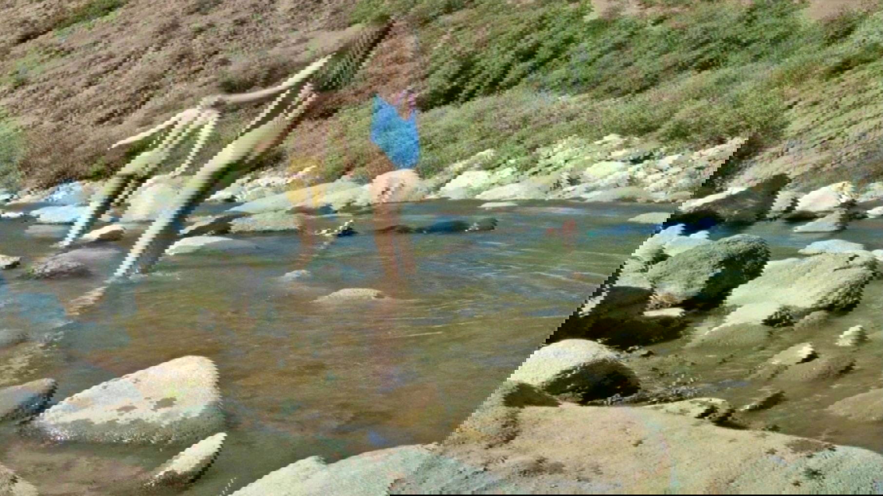 De jueves a domingo Background