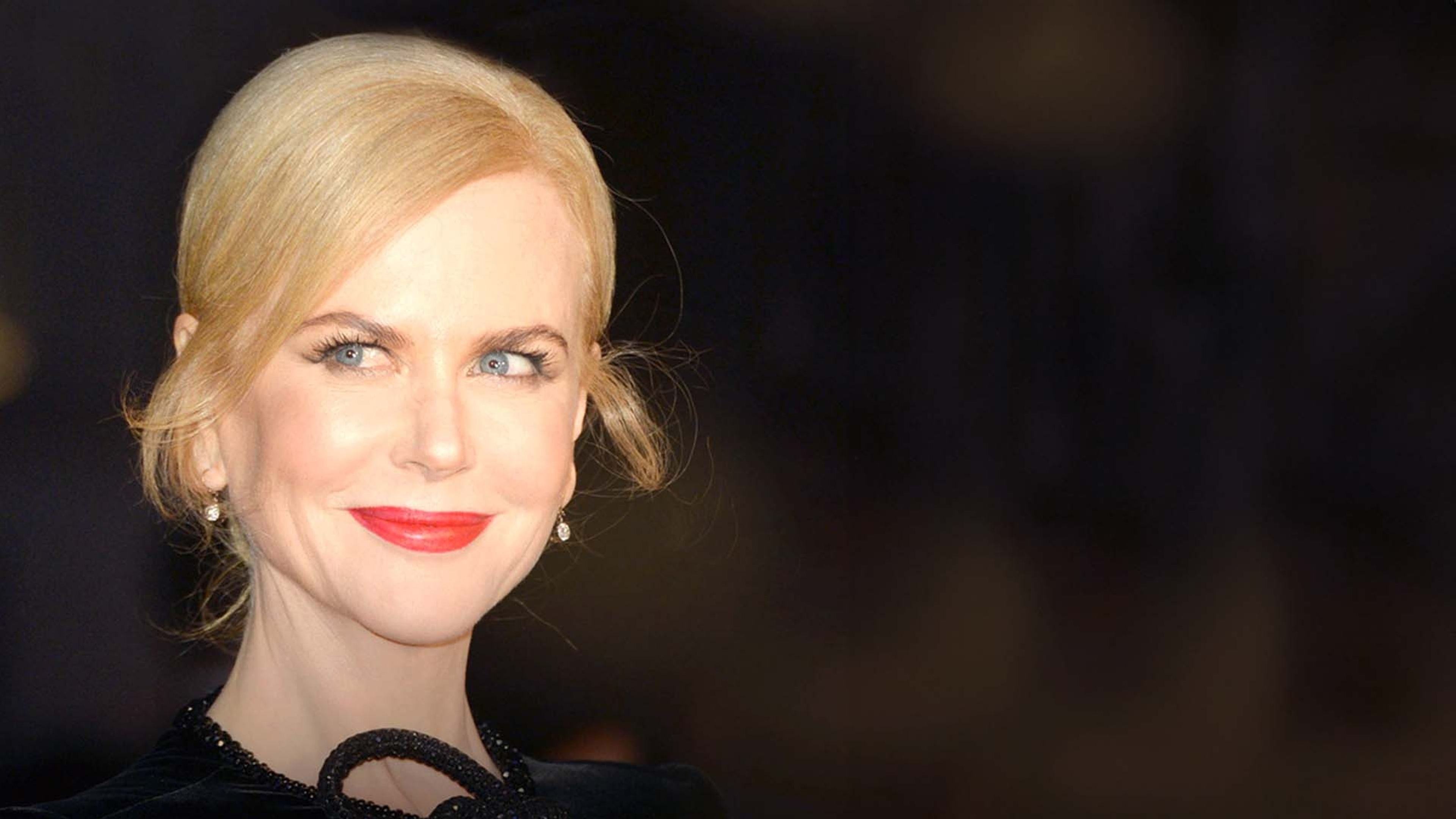 Nicole Kidman: Eyes Wide Open Background
