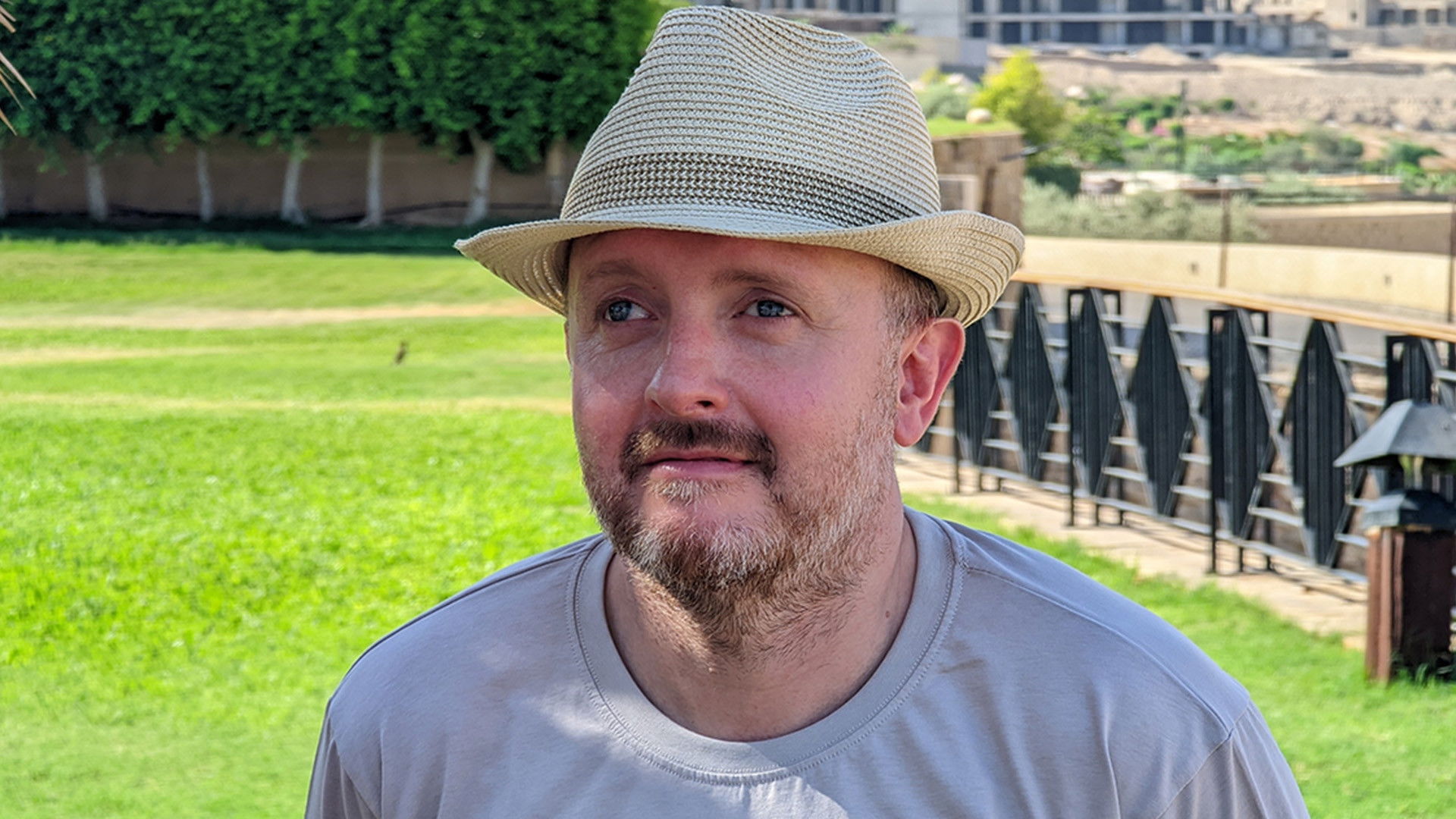 Wonders of the World I Can't See Background