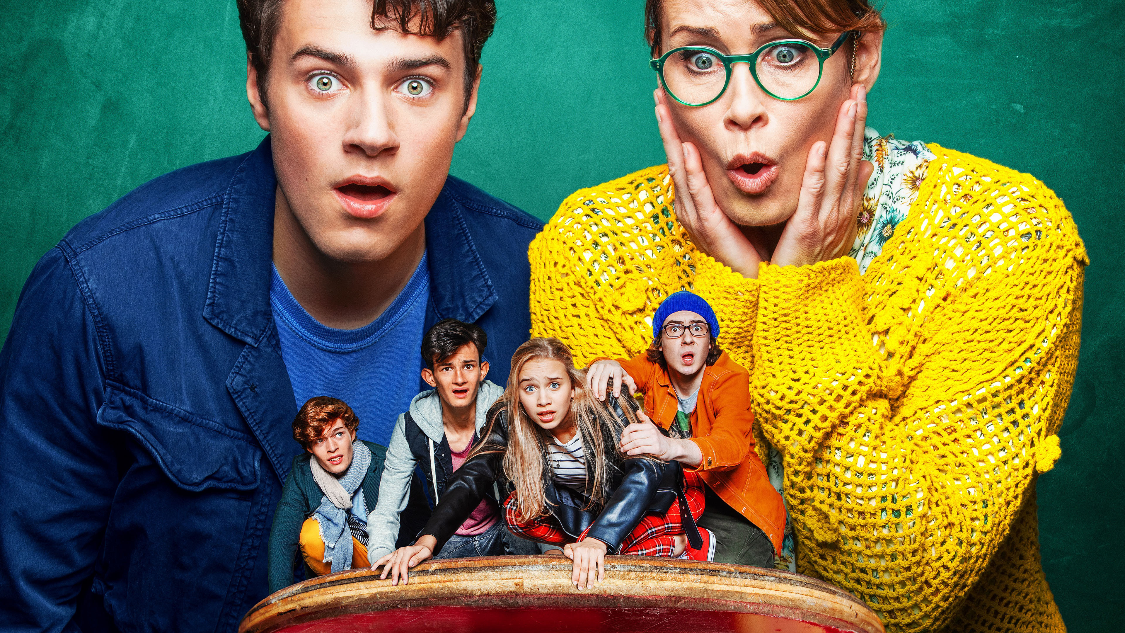 Help, I Shrunk My Friends Background