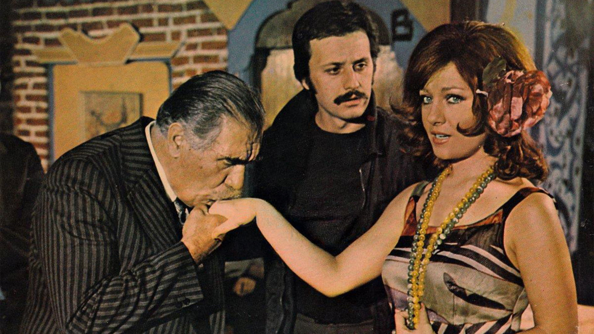 Çam Sakızı Background