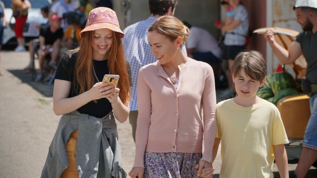 Family Budget Background