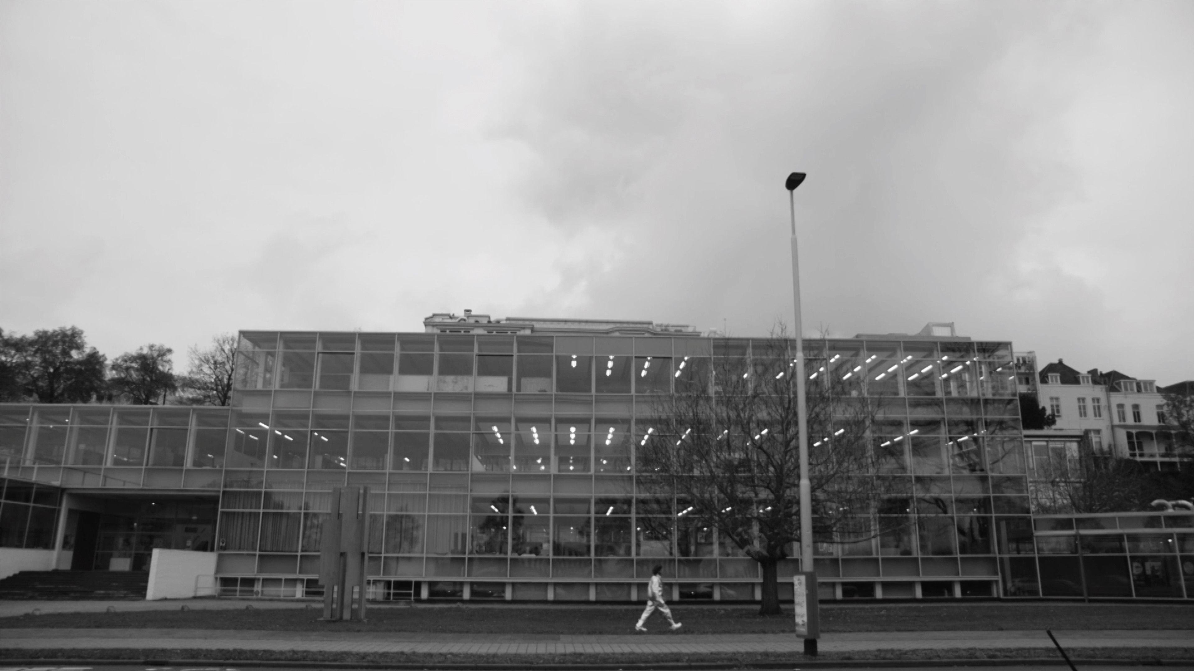 Worlds largest rocket builder Background