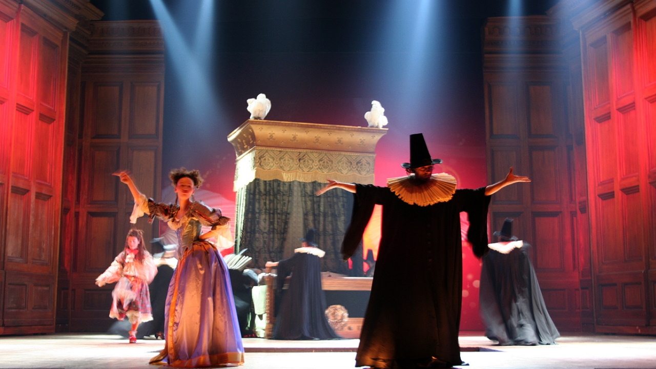 Le Roi Soleil Background