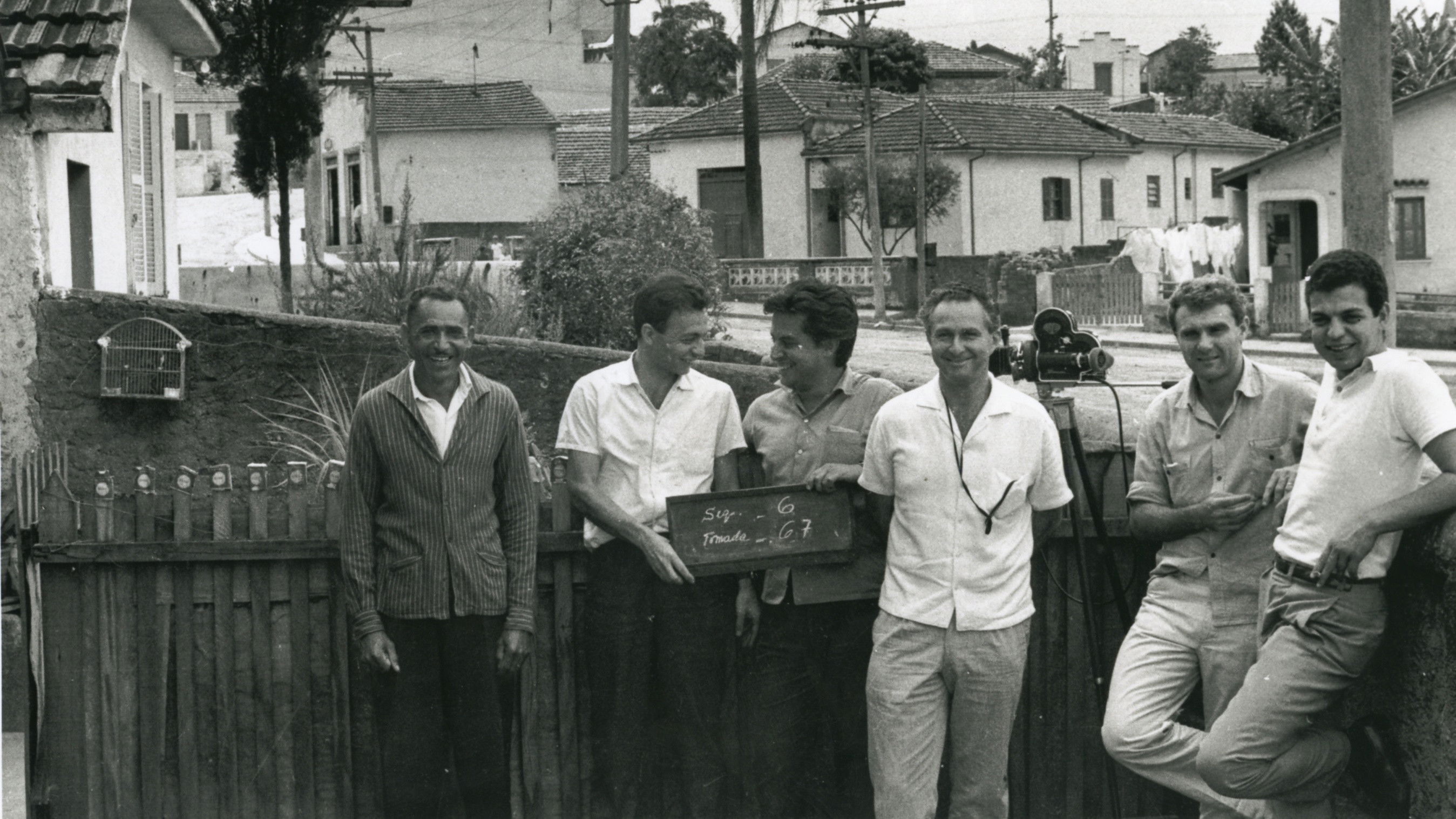 Viramundo Background