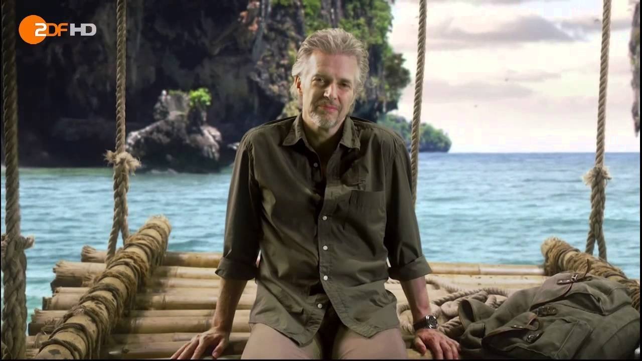 Universe of the Oceans with Frank Schätzing Background