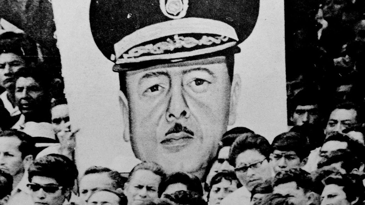 La Revolución y la Tierra Background