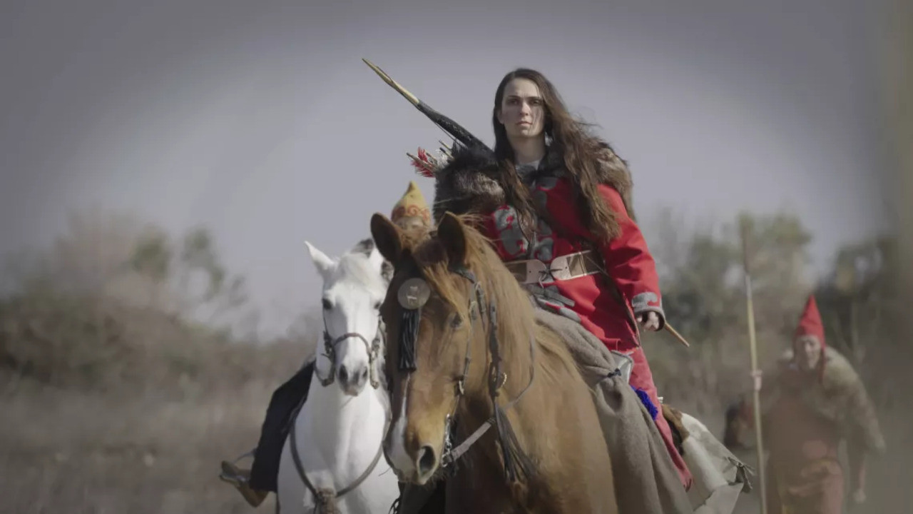 Amazones, femmes guerrières de l'Antiquité Background