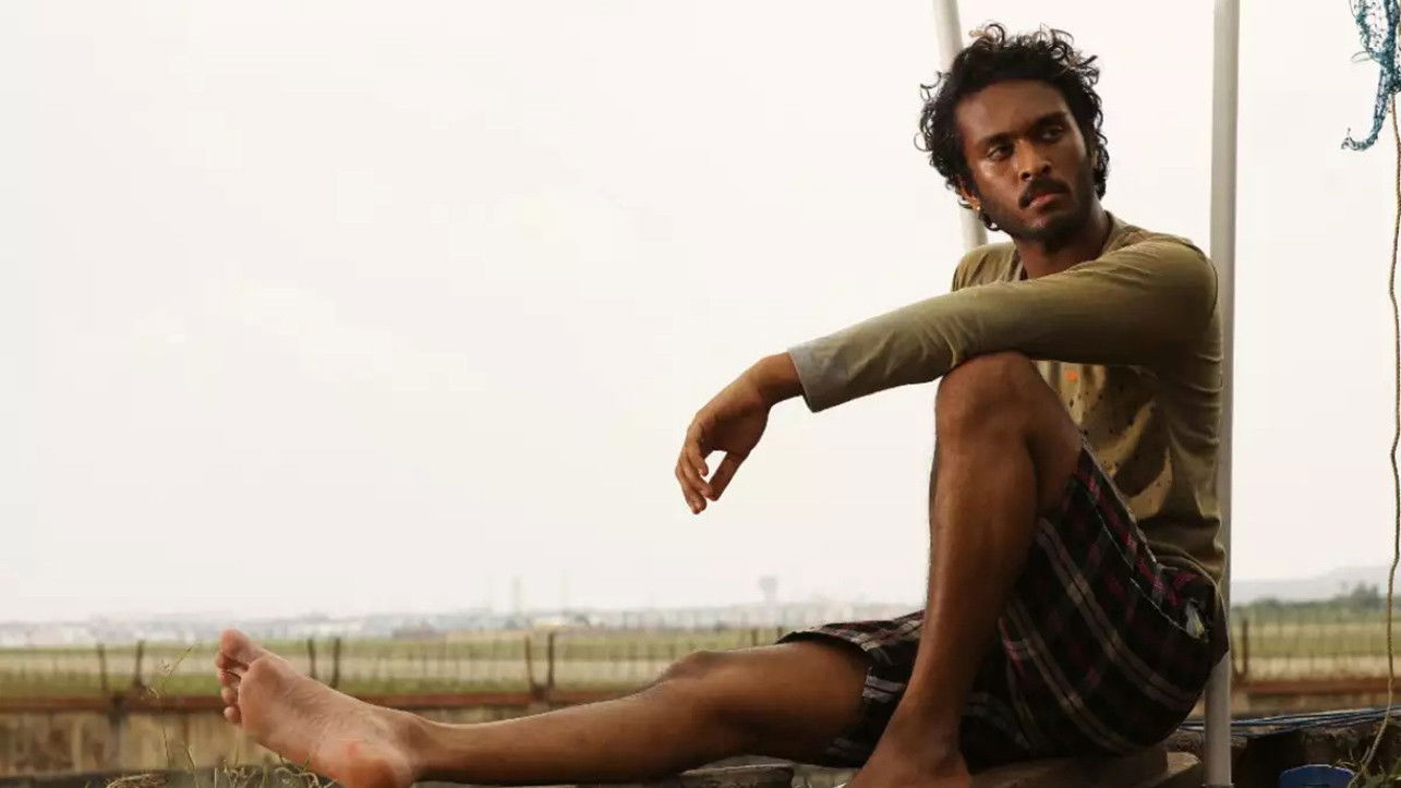 Thatrom Thookrom Background