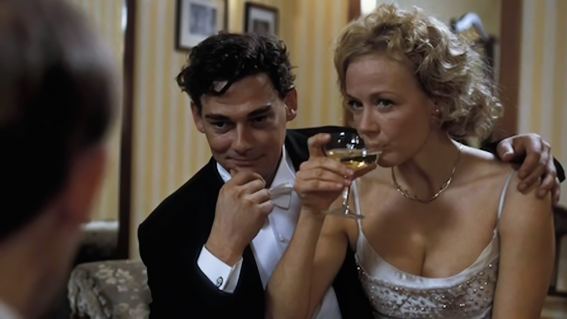 Rosenstrasse Background