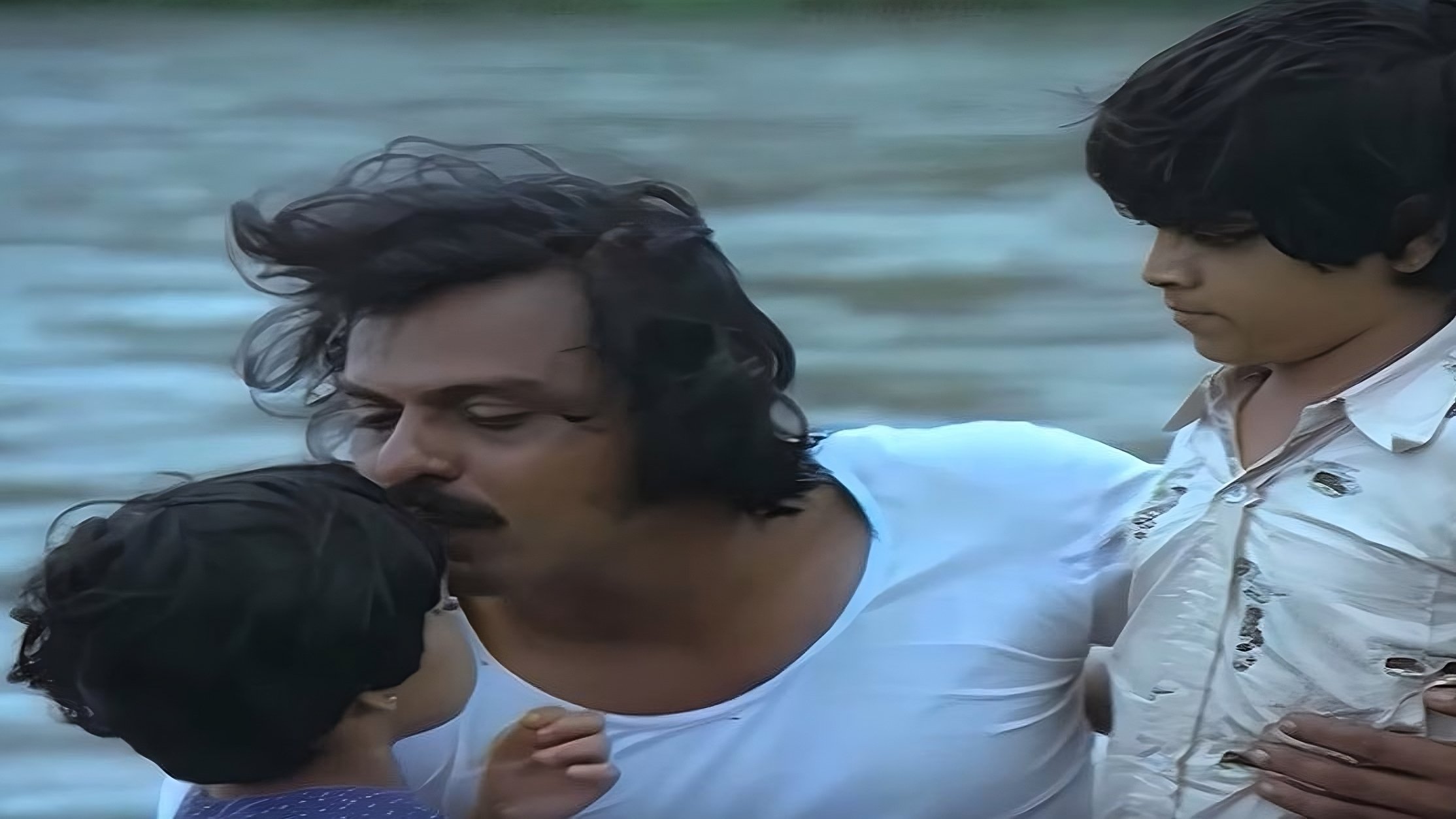 Uthiripookkal Background