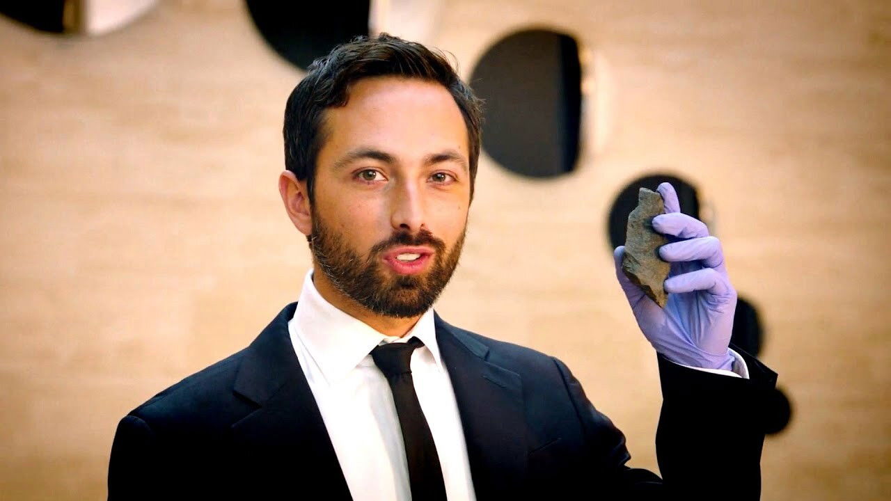 Uranium: Twisting the Dragon's Tail Background