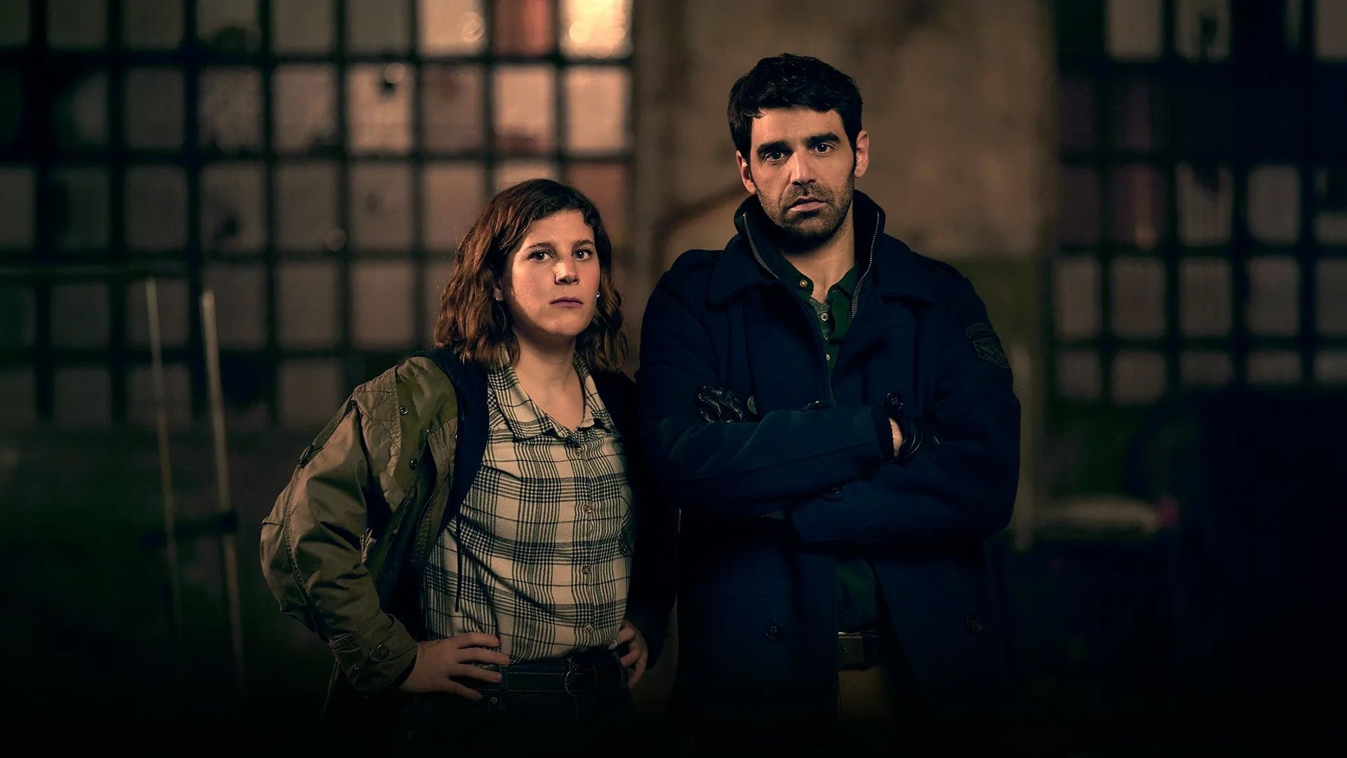 El mal invisible Background