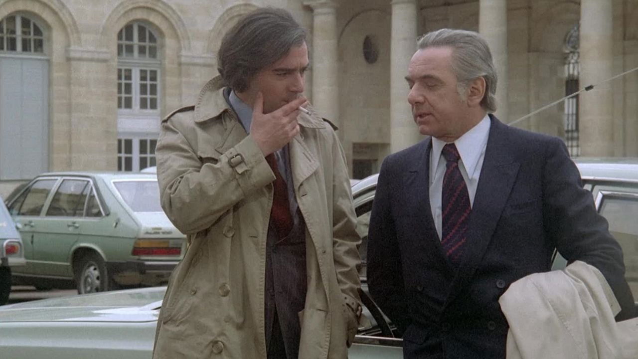 Heads or Tails Background