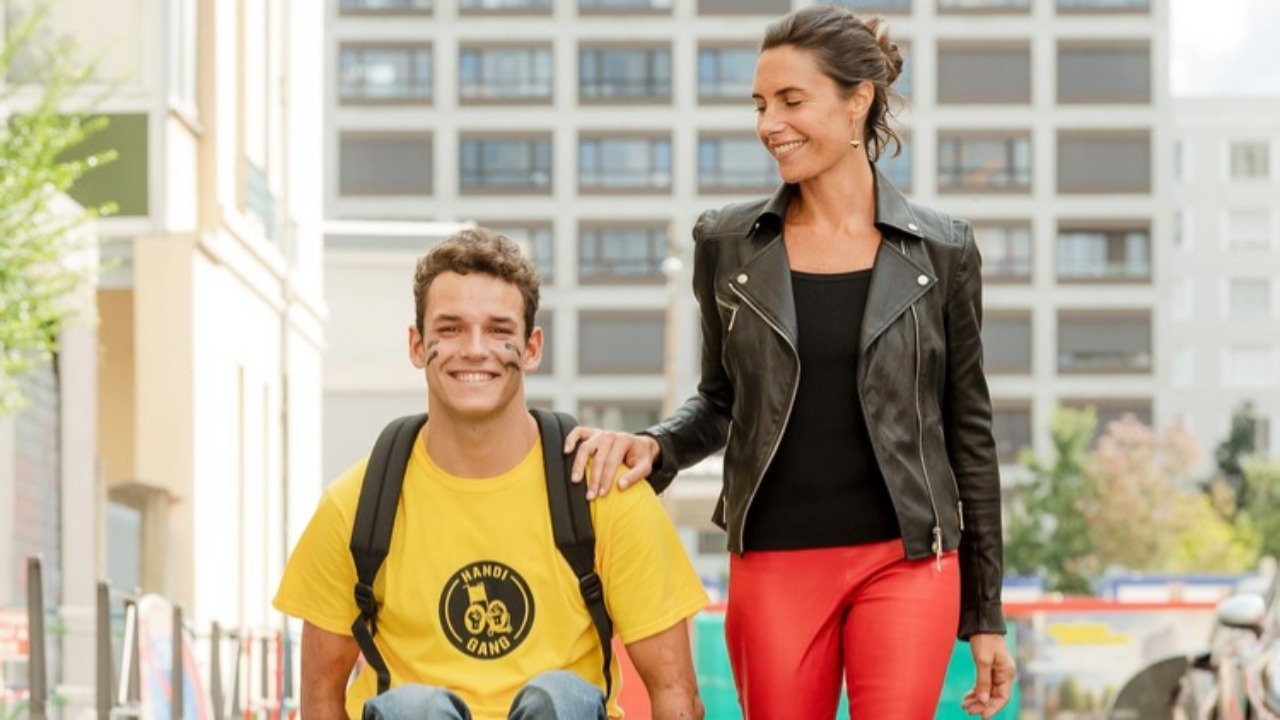 Handigang Background