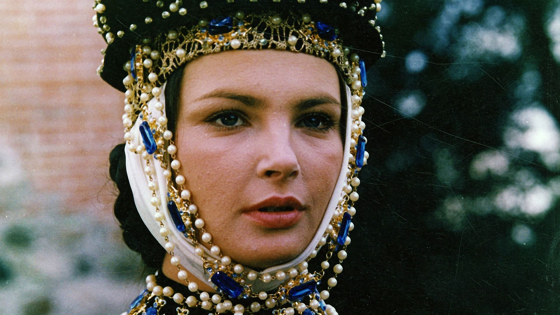 An Epitaph for Barbara Radziwill Background