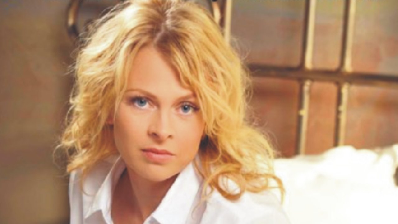 Verführt - In den Armen eines Anderen Background