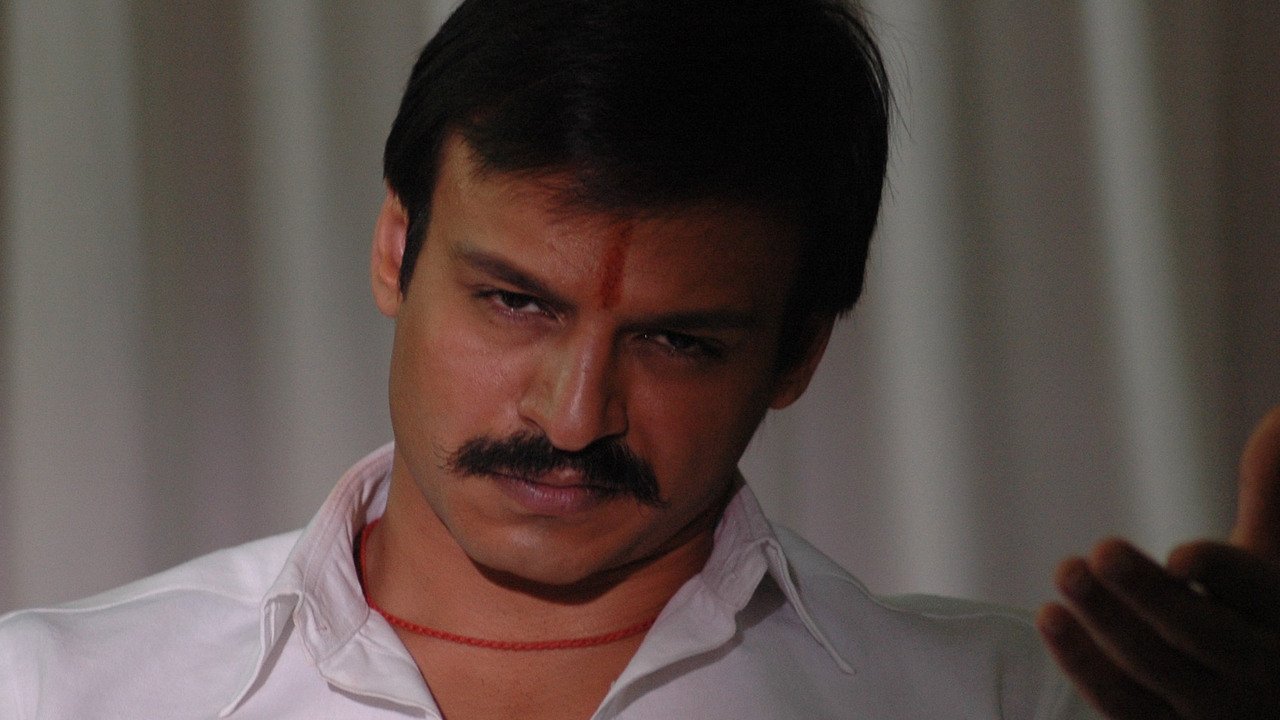 Rakht Charitra Background