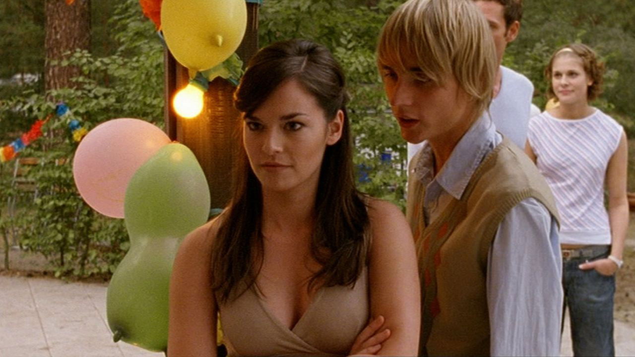 Barefoot to the Neck Background