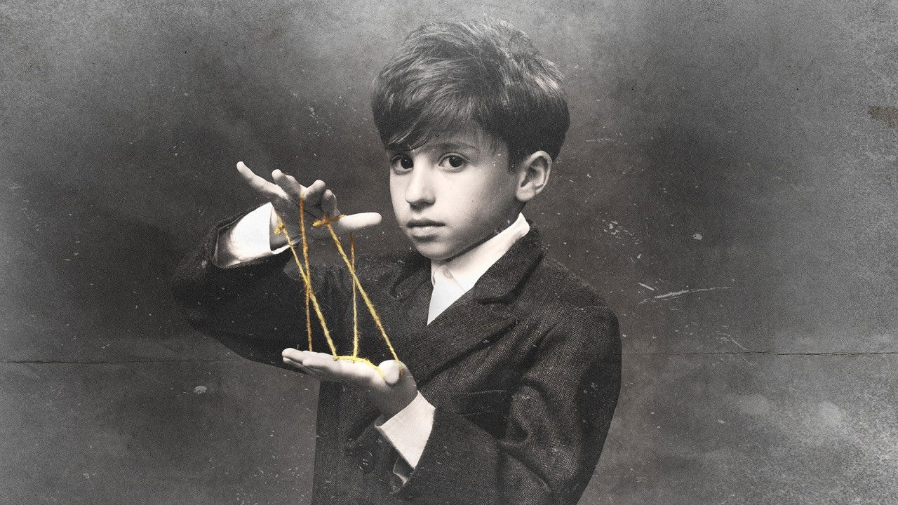 National Theatre Live: Leopoldstadt Background