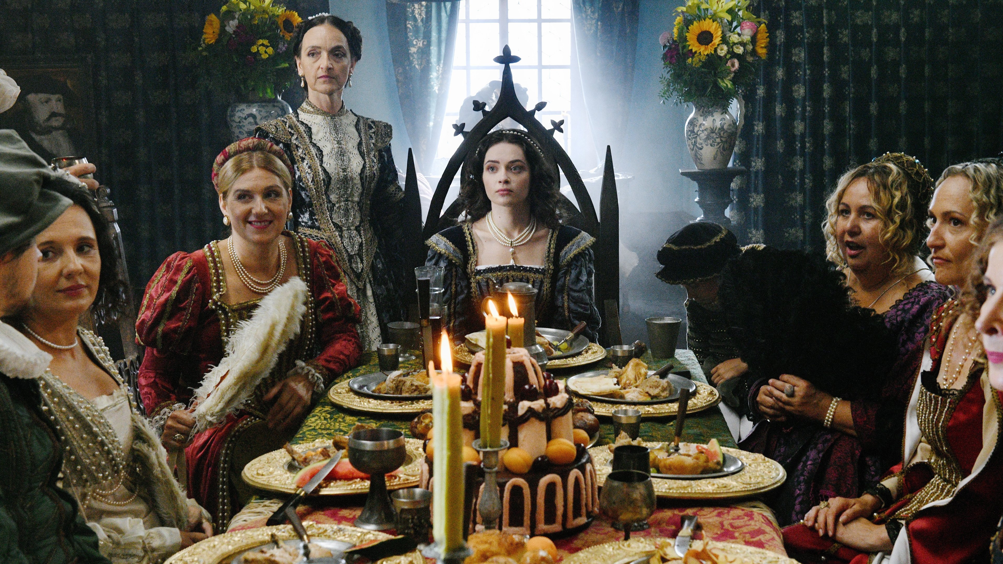 Tri zlaté dukáty Background