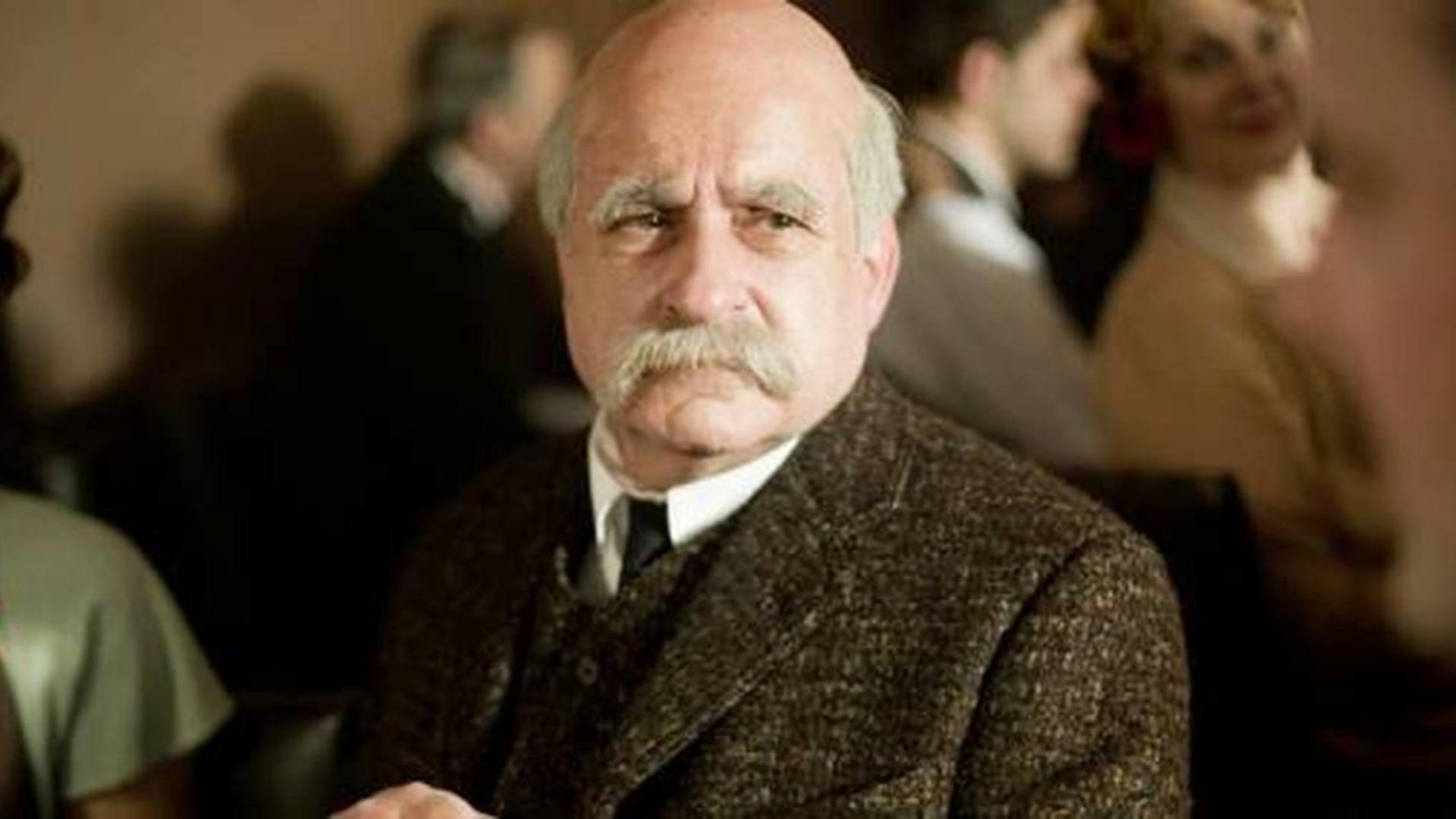 Clemenceau Background