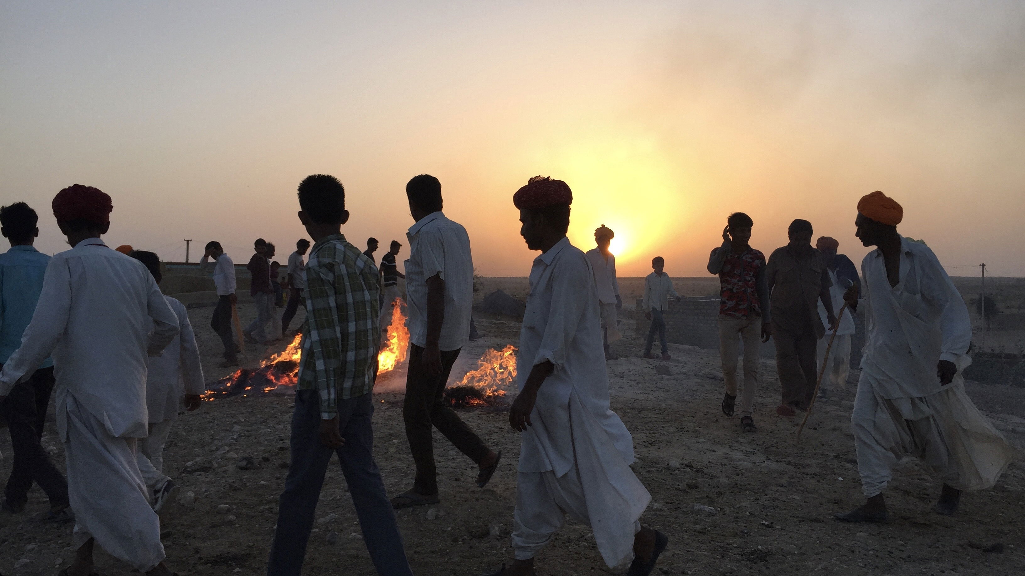 Pearl of the Desert Background