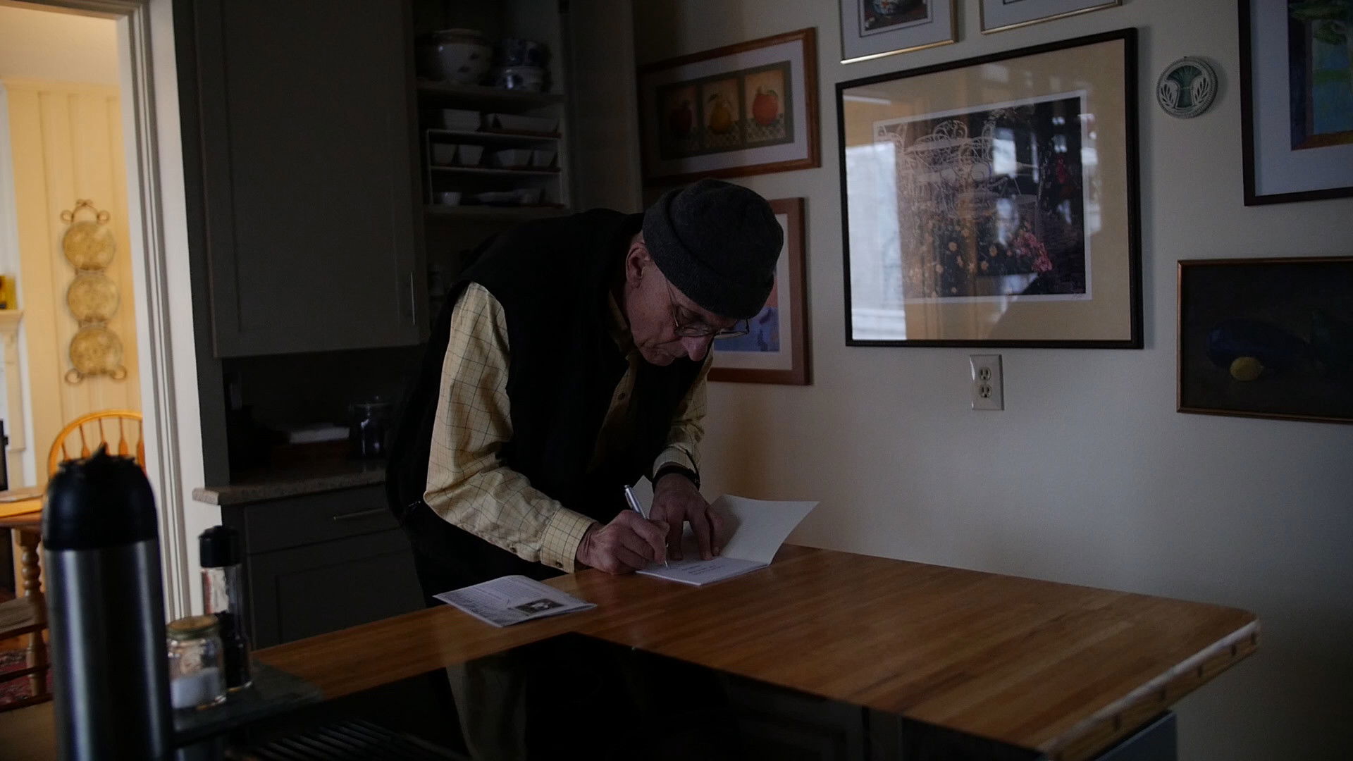 Language Of Mules Background