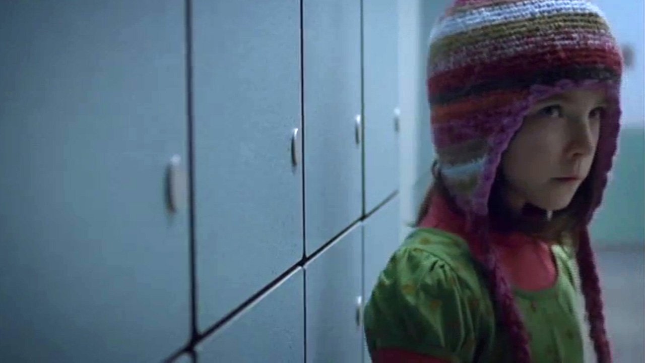 The Daisy Chain Background