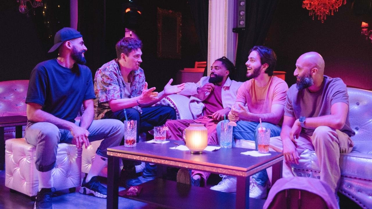 Enterrement de vie de garçon Background