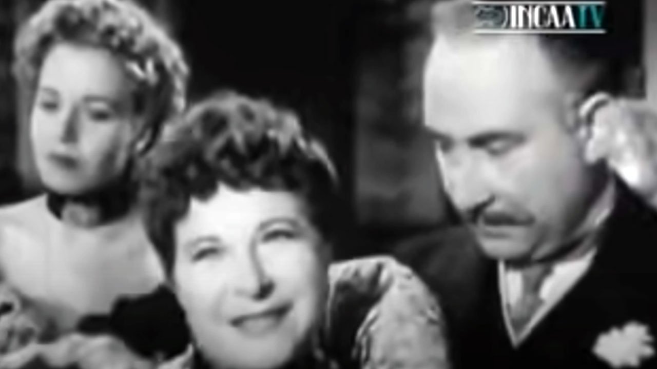 Papá tiene novia Background