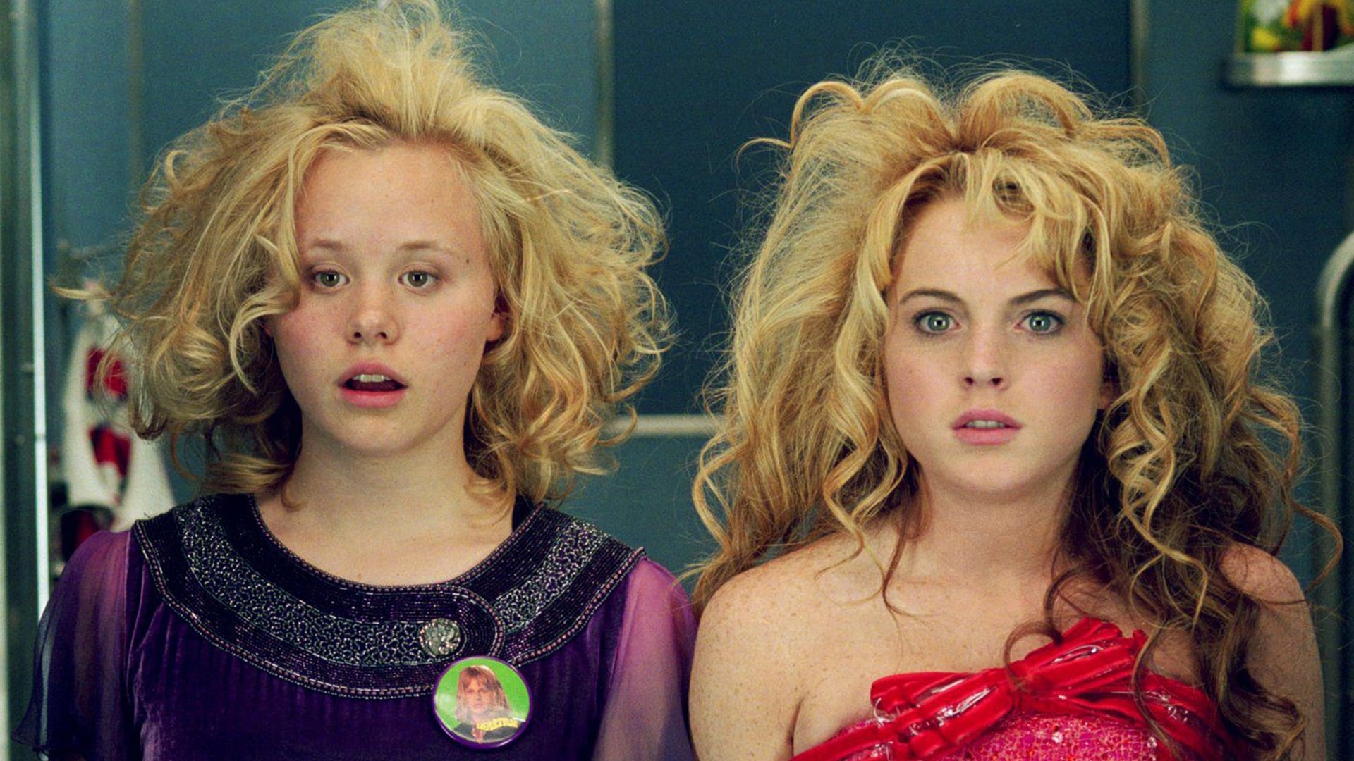 Confessions of a Teenage Drama Queen Background