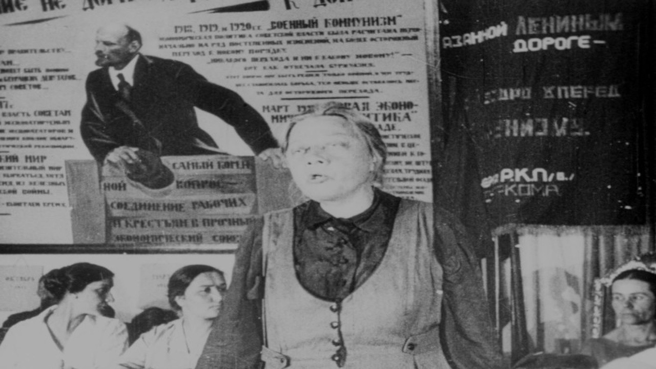 Kino-Pravda No. 22: Lenin Is Alive in the Heart of the Peasant. A Film Story Background