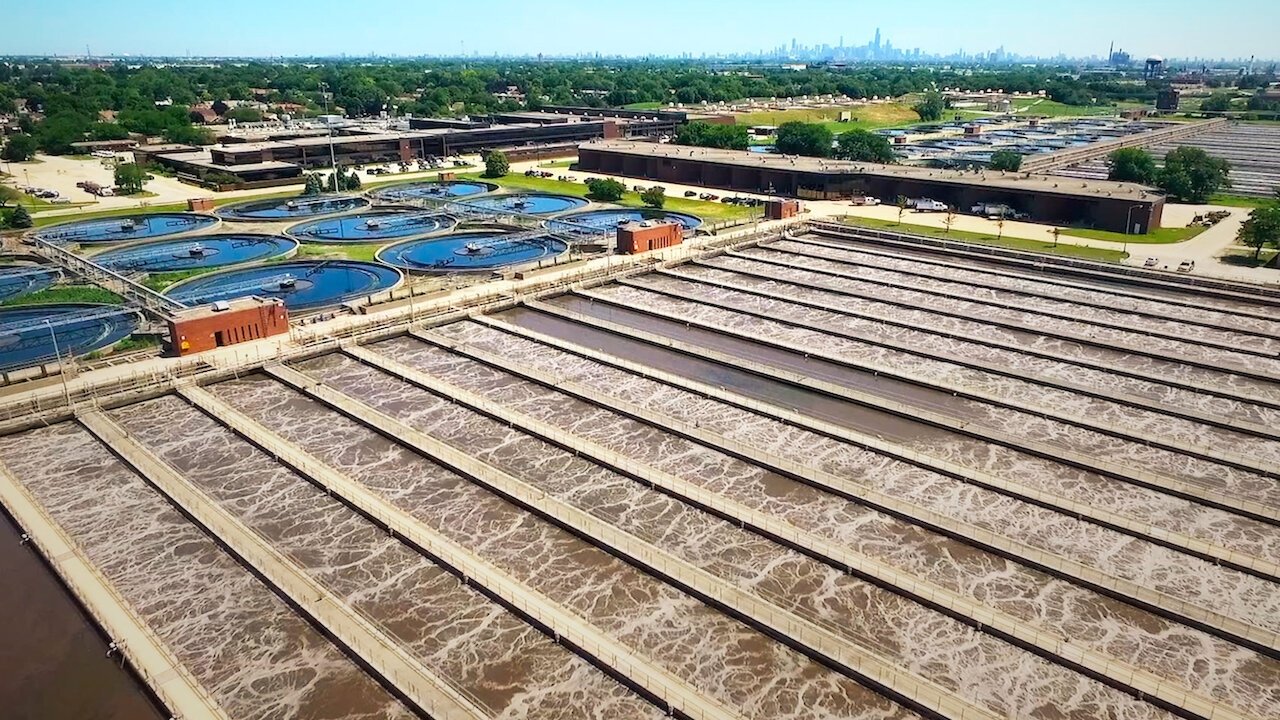 Brave Blue World: Racing to Solve Our Water Crisis Background