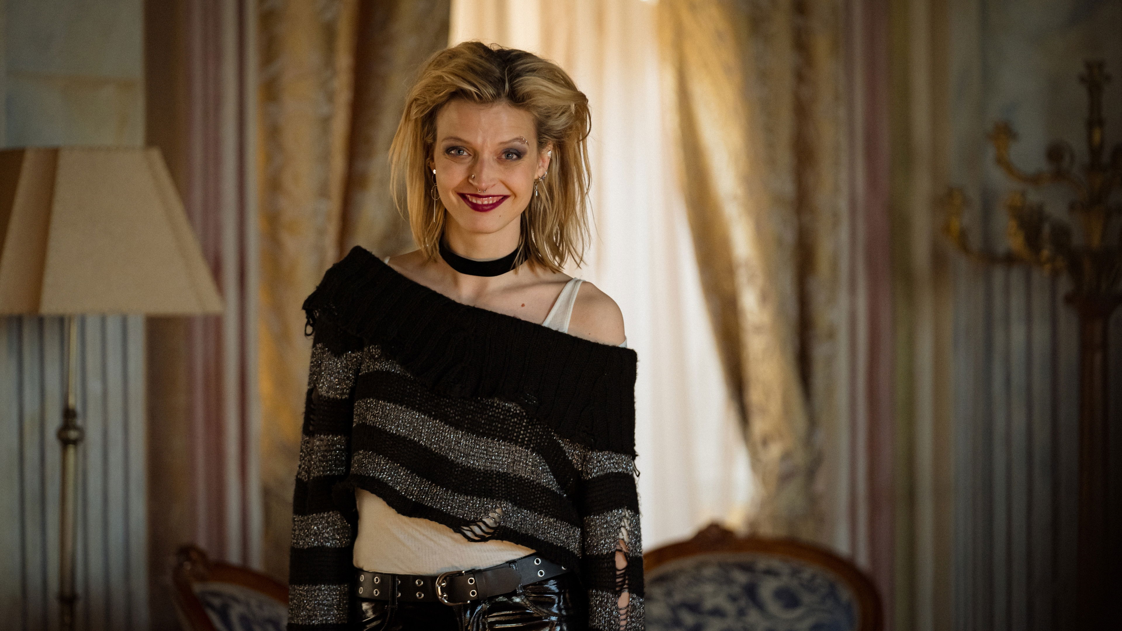 Aristocrat in the Boil Background