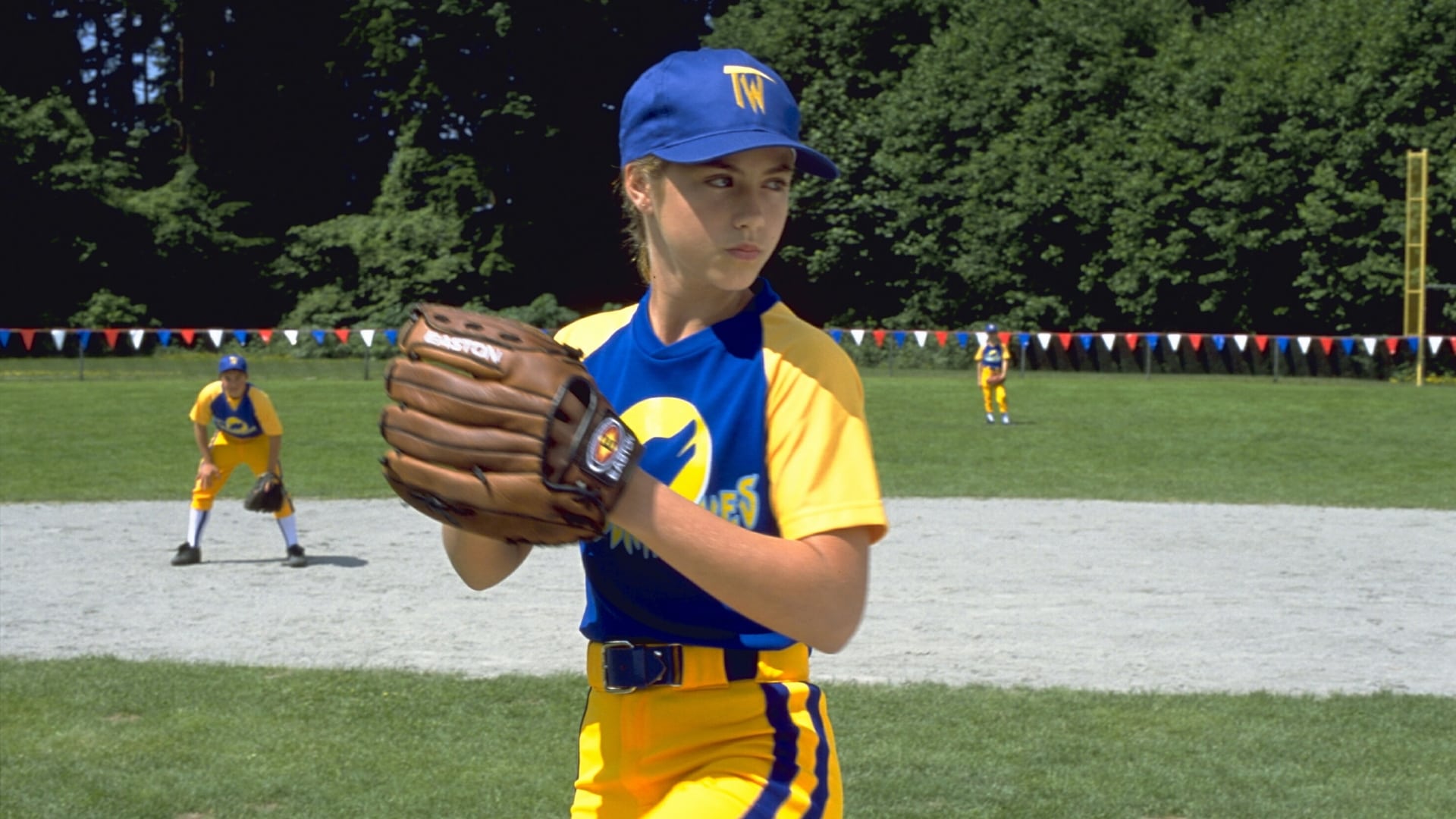 Air Bud: Seventh Inning Fetch Background