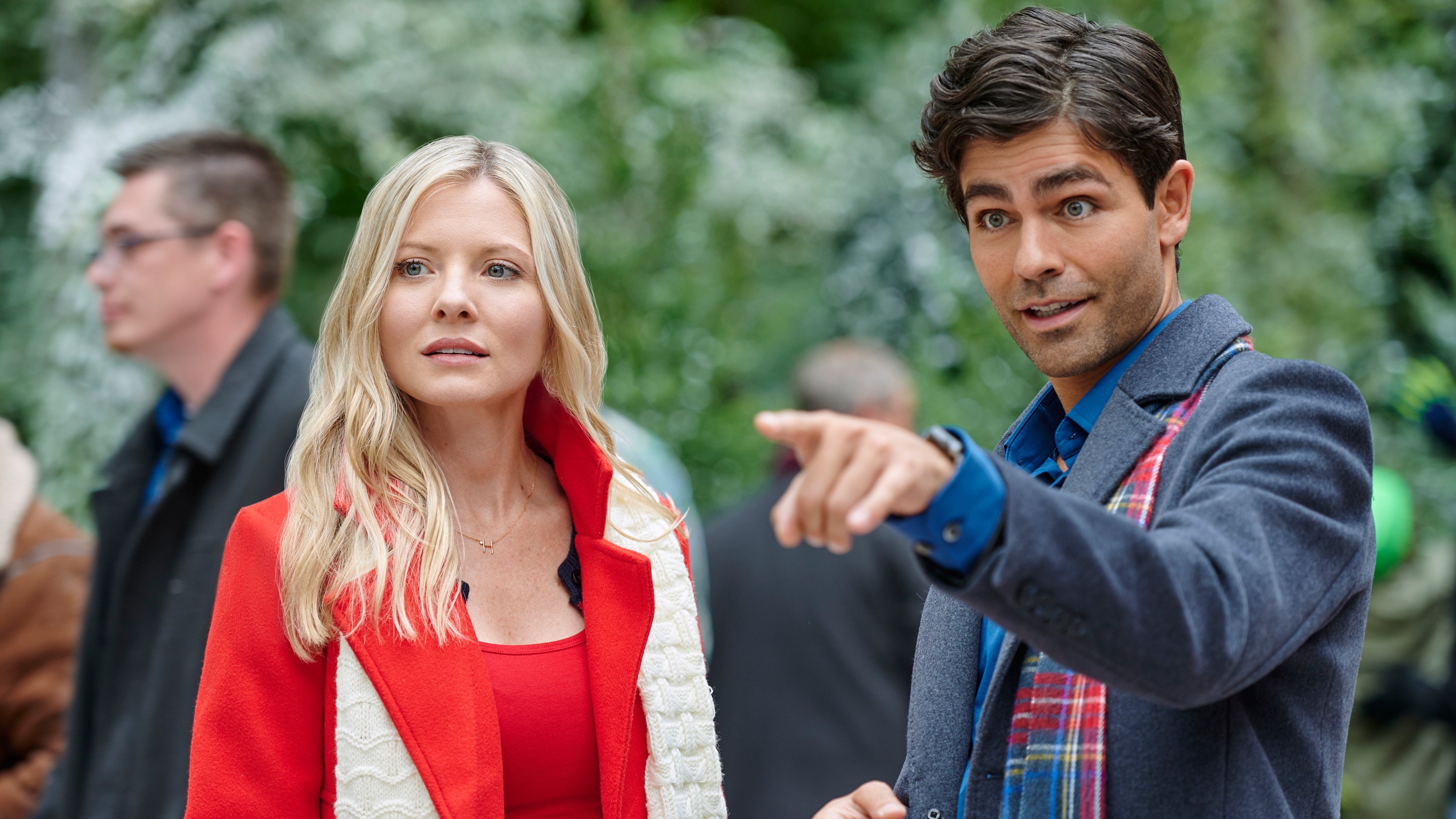 Christmas at Graceland: Home for the Holidays Background